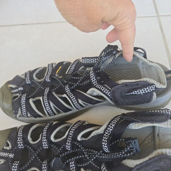 Keen Womans Whisper Sandals Size 10. - Picture 4 of 7
